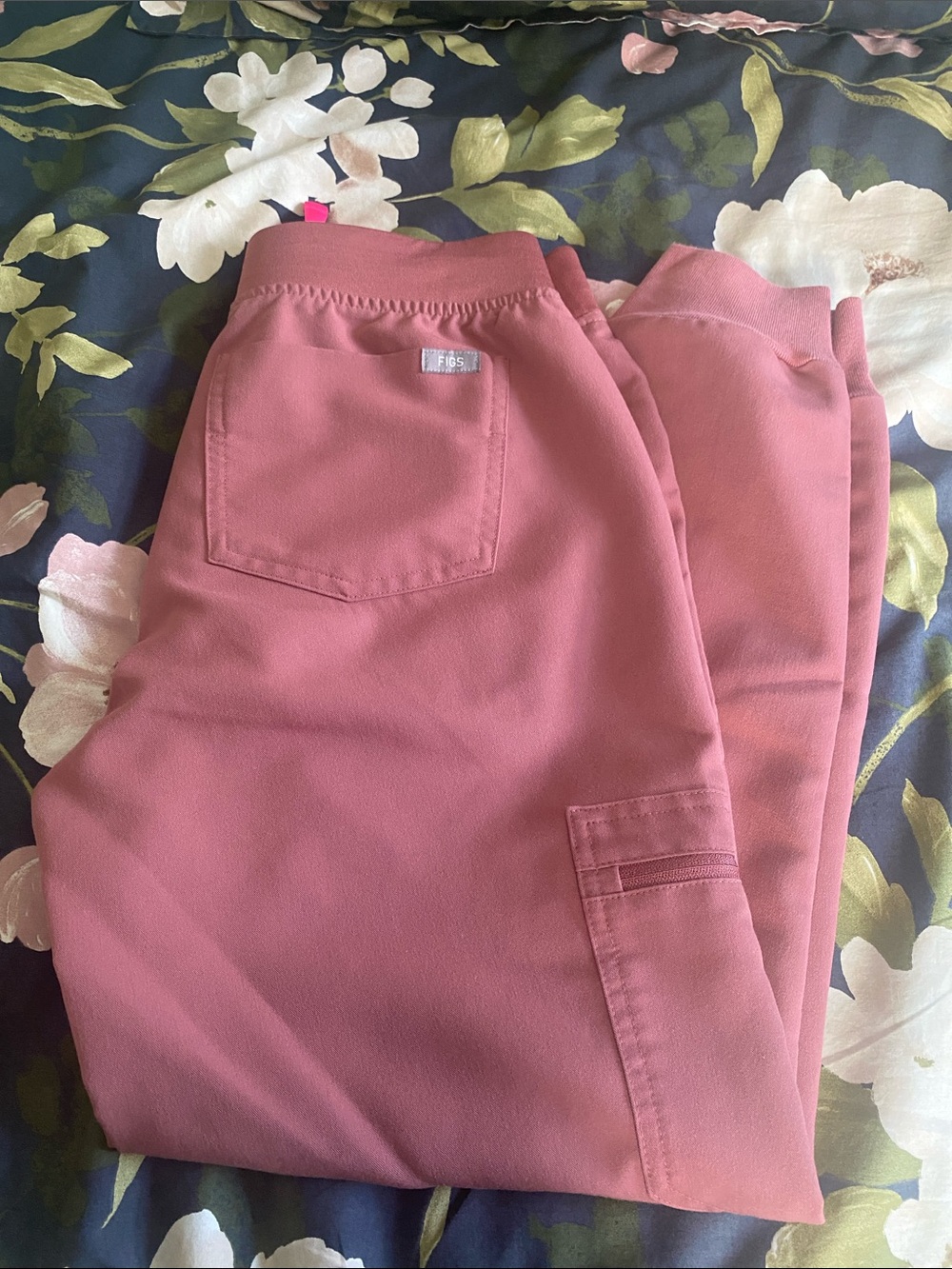 FIGS Women's Technical Scrub Top in Dusty Rose